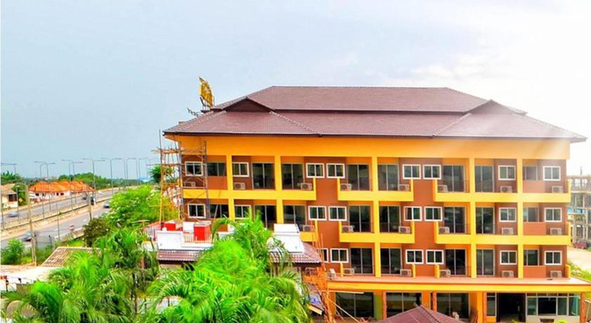 Thong Ta Resort And Spa - Suvarnabhumi Airport Bang Sao Thong Exterior photo